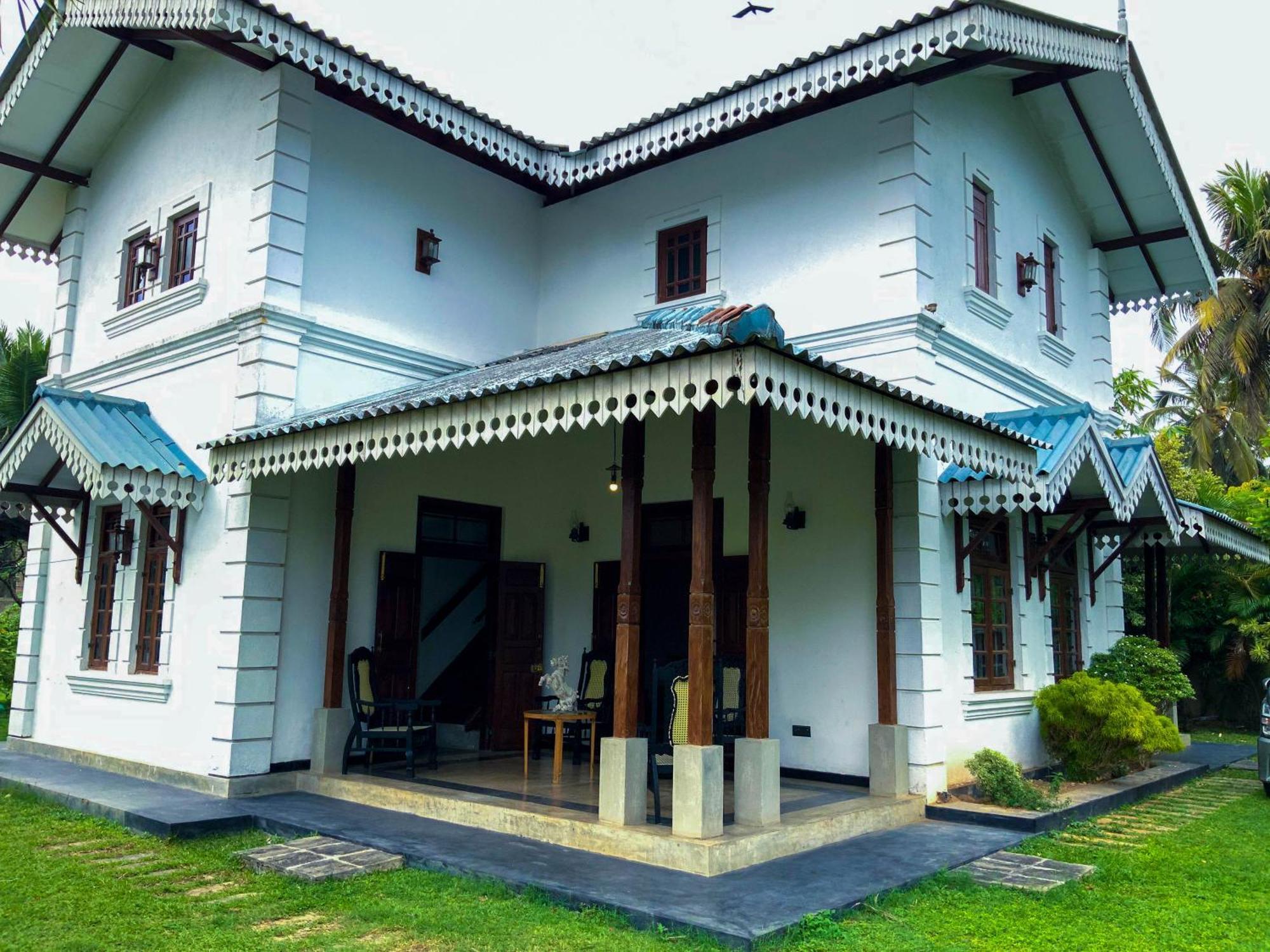 Headman House Antique Villa - A Seaside Royal Stay Ahangama Exterior photo