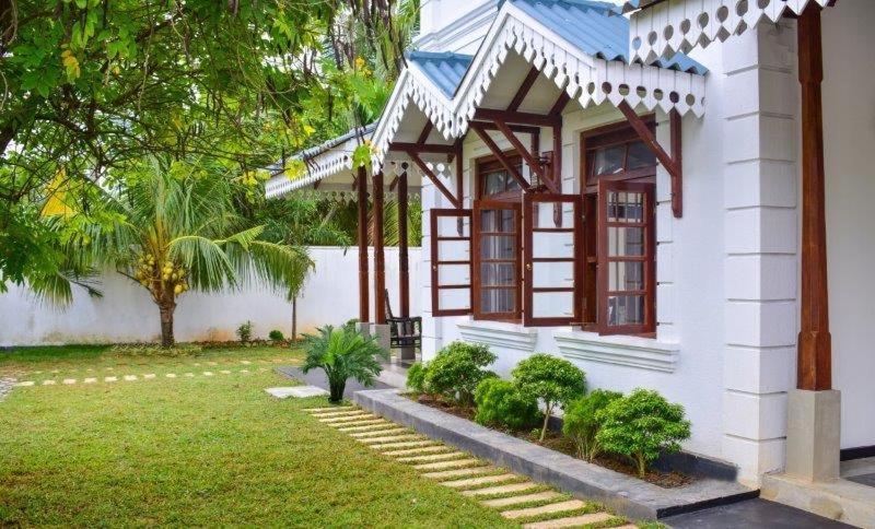 Headman House Antique Villa - A Seaside Royal Stay Ahangama Exterior photo